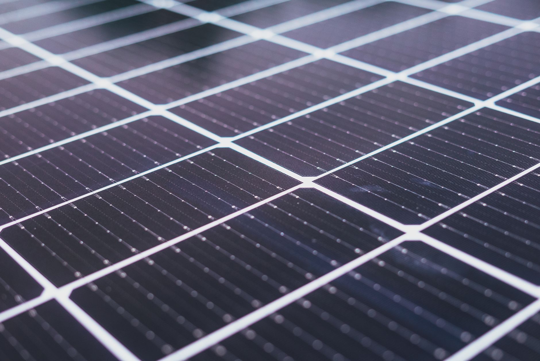 Crni fotonaponski solarni panel